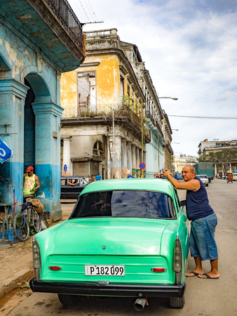 Waiting for flowers, Havana Cuba